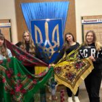 7 грудня — День української хустки