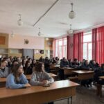 Теорія і практика: майбутні правники поспілкувалися з патрульними поліцейськими